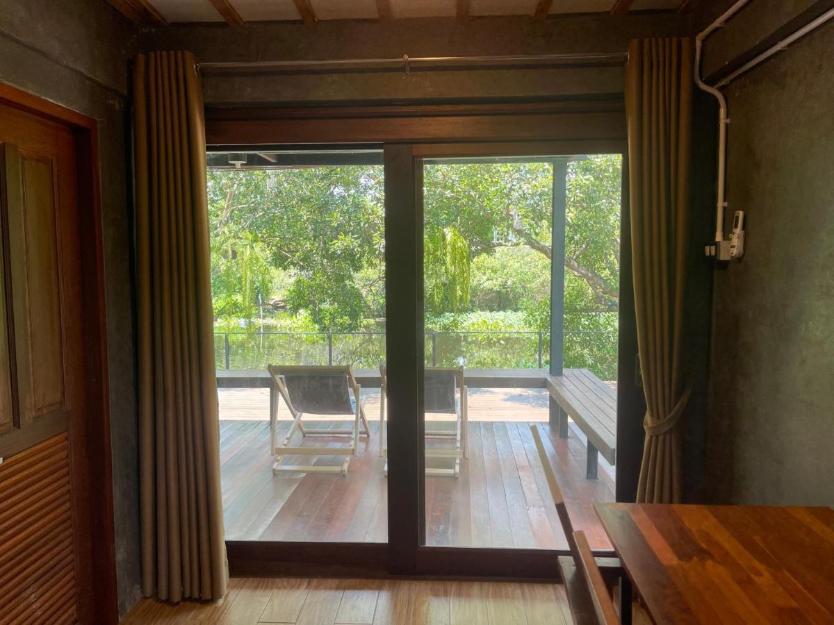 Banmai87 Guest House บ้านไม้87 เกสต์เฮ้าส์ فرا ناخون سي أيوتثايا المظهر الخارجي الصورة