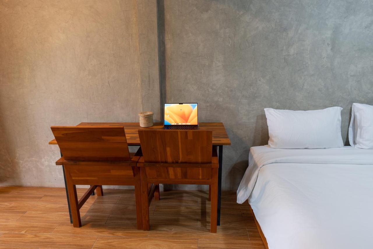Banmai87 Guest House บ้านไม้87 เกสต์เฮ้าส์ فرا ناخون سي أيوتثايا المظهر الخارجي الصورة