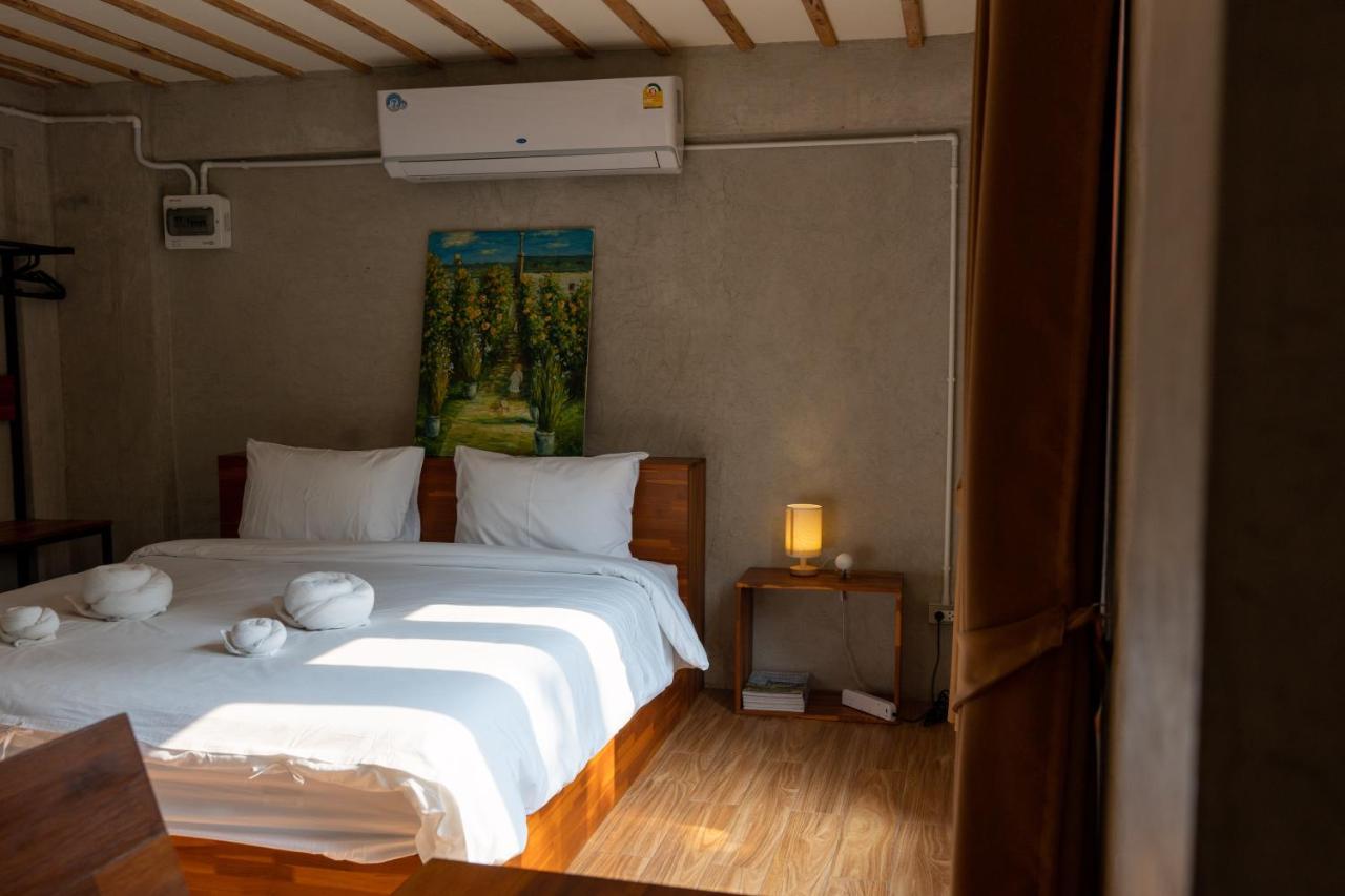 Banmai87 Guest House บ้านไม้87 เกสต์เฮ้าส์ فرا ناخون سي أيوتثايا المظهر الخارجي الصورة