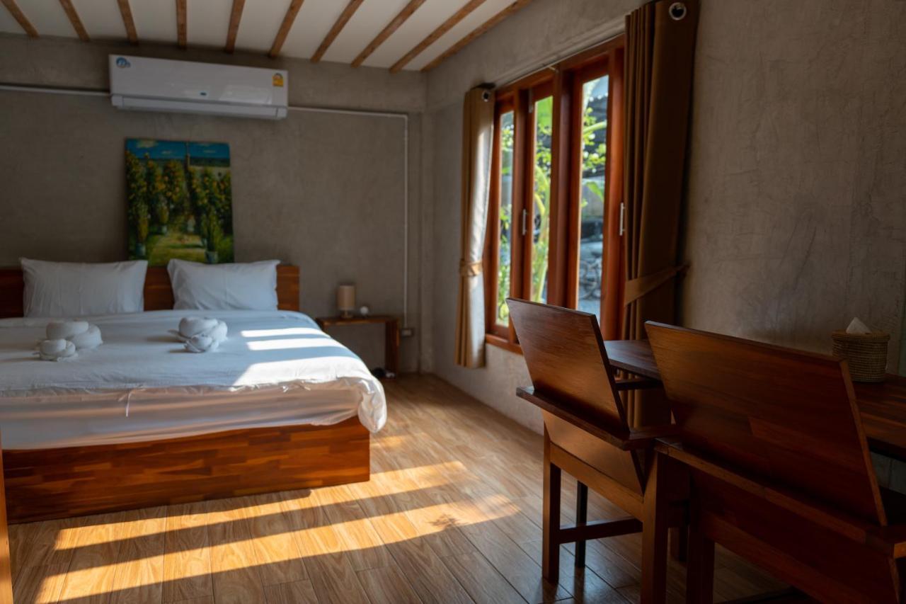 Banmai87 Guest House บ้านไม้87 เกสต์เฮ้าส์ فرا ناخون سي أيوتثايا المظهر الخارجي الصورة