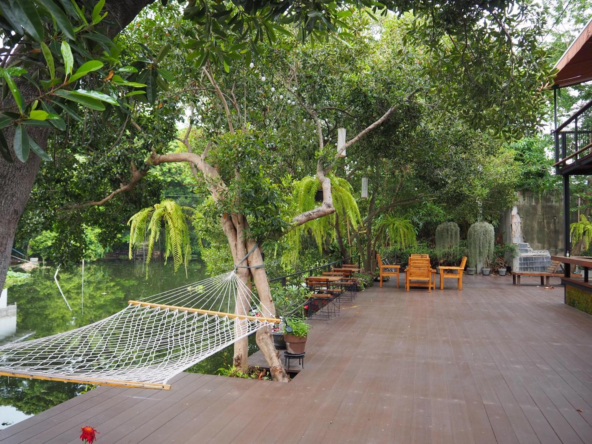 Banmai87 Guest House บ้านไม้87 เกสต์เฮ้าส์ فرا ناخون سي أيوتثايا المظهر الخارجي الصورة