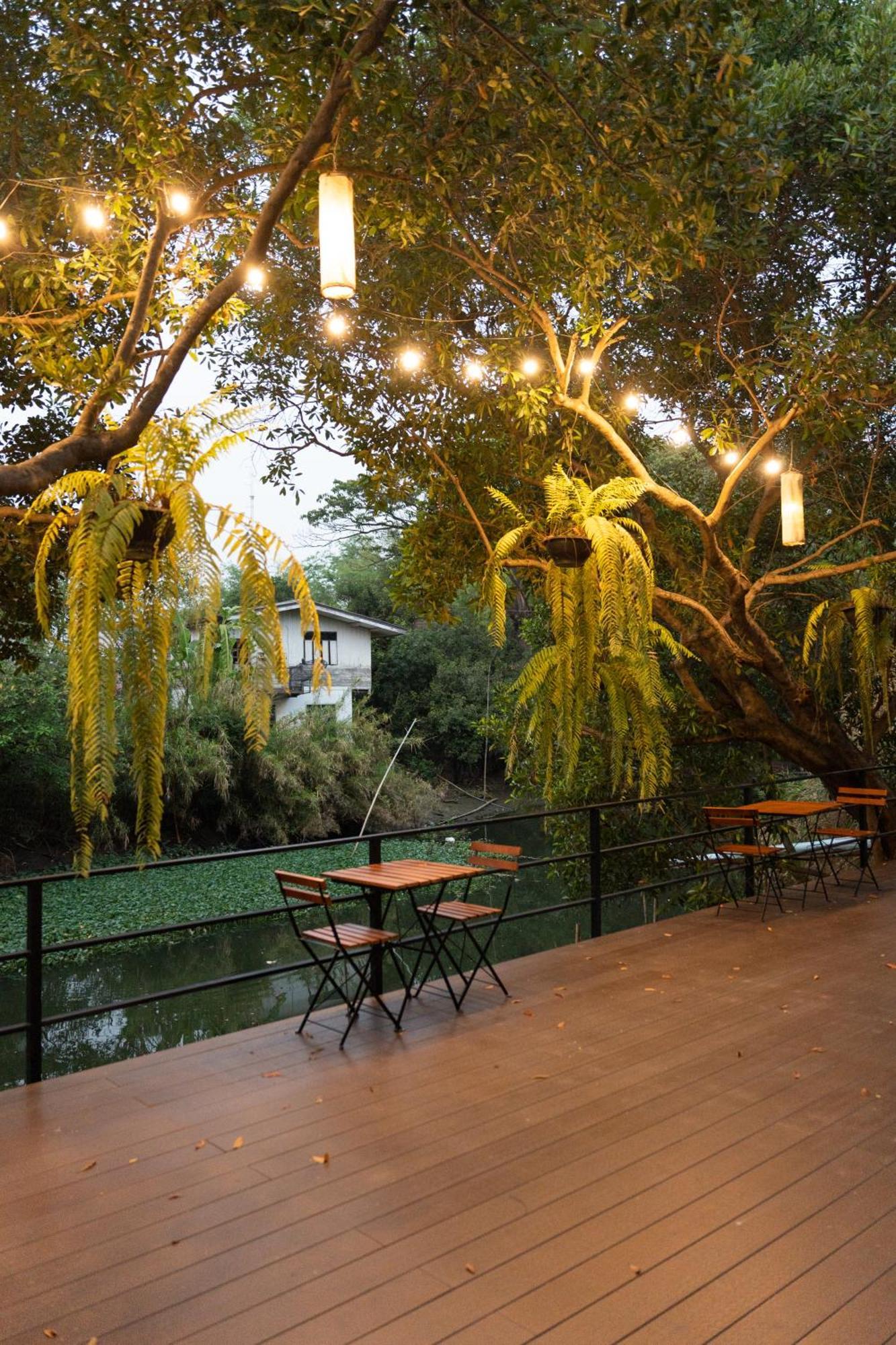 Banmai87 Guest House บ้านไม้87 เกสต์เฮ้าส์ فرا ناخون سي أيوتثايا المظهر الخارجي الصورة